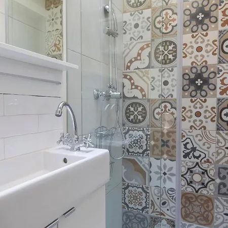 Terrace & River View In Alfama شقة *