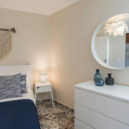 Terrace & River View In Alfama *