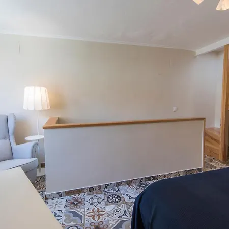 Terrace & River View In Alfama Apartment Lisbon
