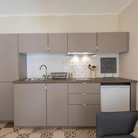 Terrace & River View In Alfama